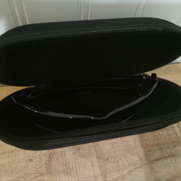 Qakley sunglasses - Picture 5 of 7